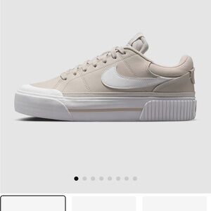 Nike Women's Beige Court legacy lift platform fashion sneakers